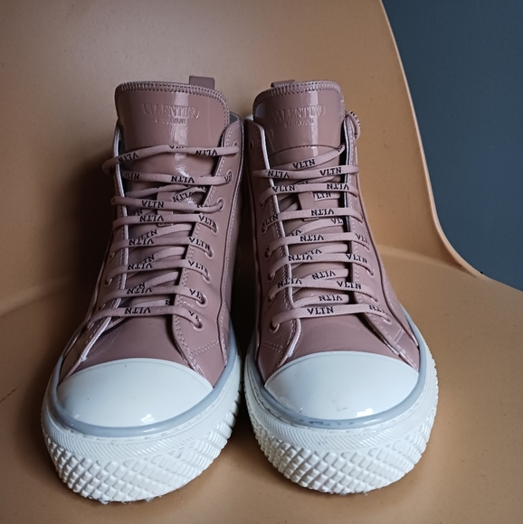 Valentino Garavani GIGGIES VLTN High-Top Sneakers size 38,US Size 8 - Picture 4 of 13